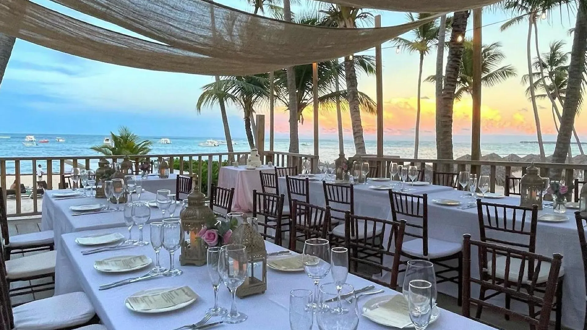 Los Corales Villas And Suites - Beach Club, Spa, Restaurants Punta Cana