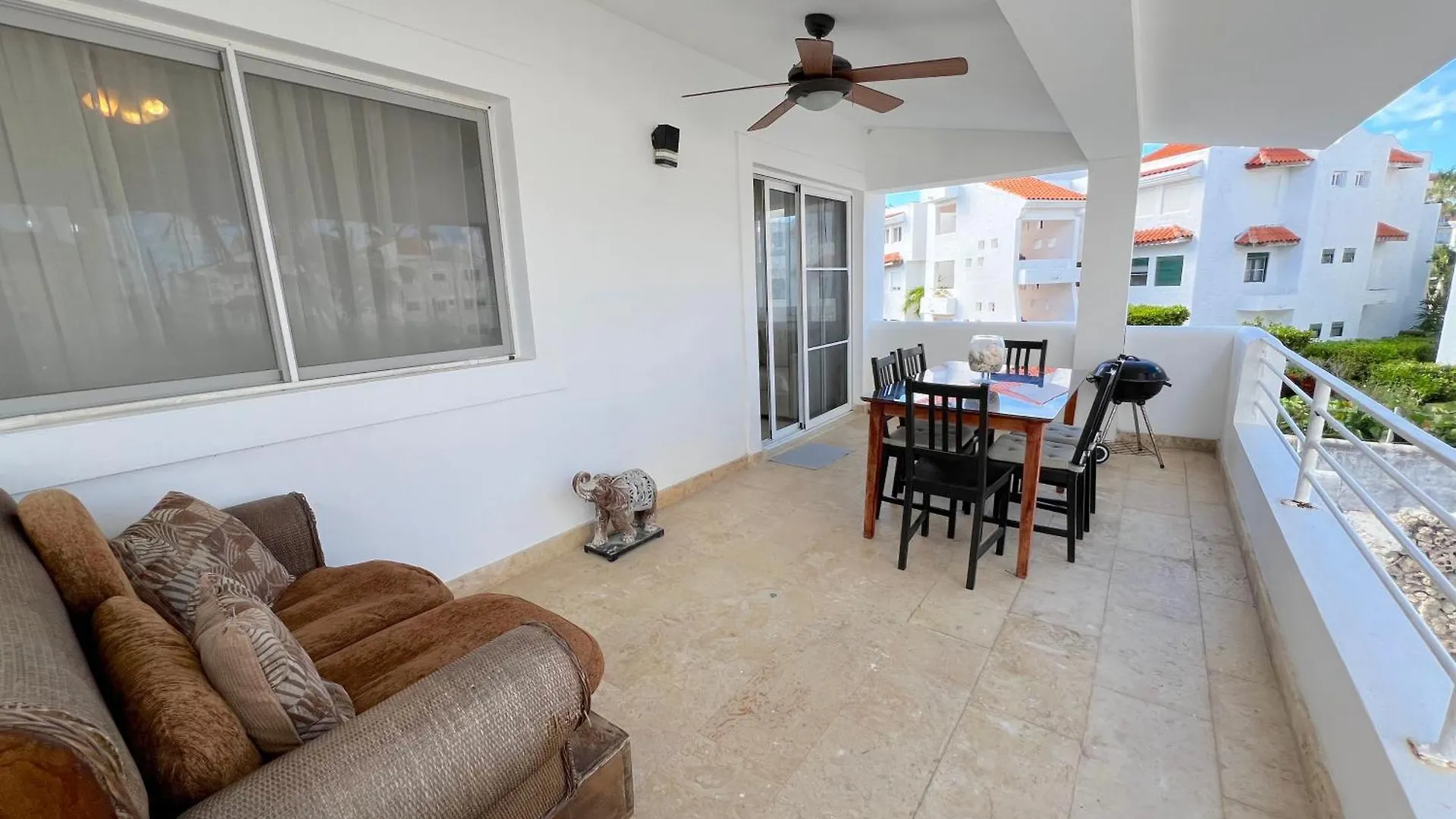 Los Corales Villas And Suites - Beach Club, Spa, Restaurants Punta Cana 5*,