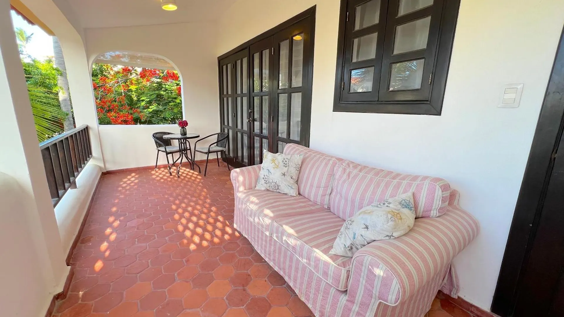 Los Corales Villas And Suites - Beach Club, Spa, Restaurants Punta Cana Hotell