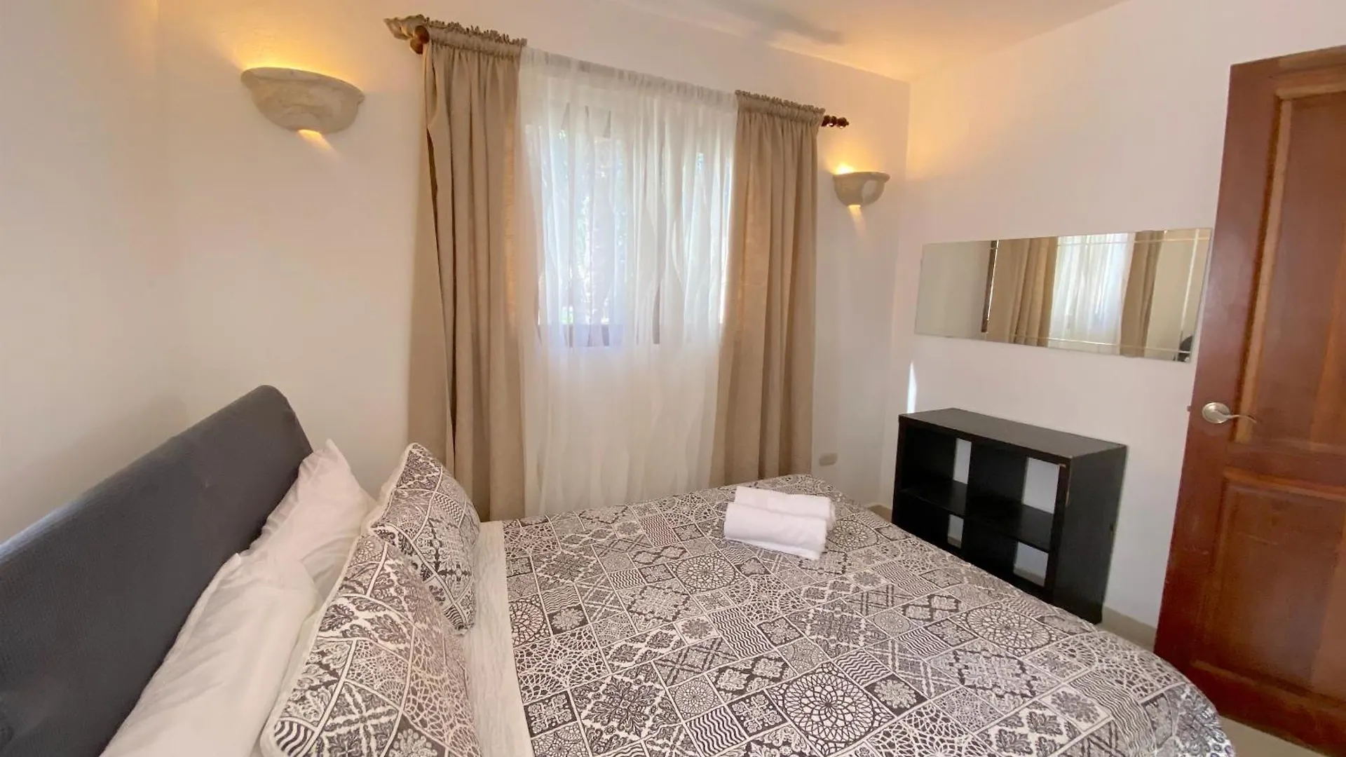 Los Corales Villas And Suites - Beach Club, Spa, Restaurants Punta Cana 5*,